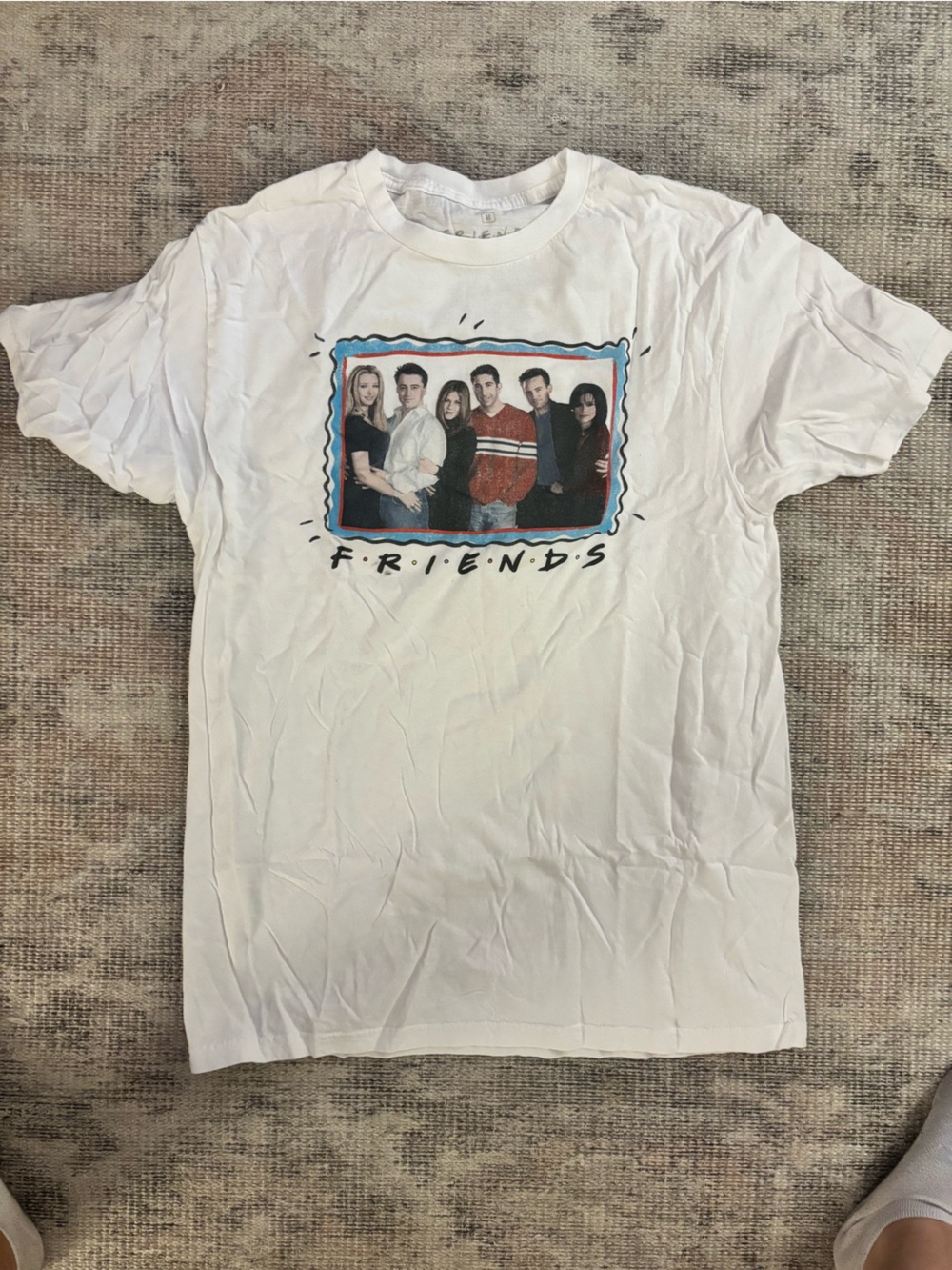 FRIENDS White Graphic Short Sleeve Tee with Multicolor Cast Photo